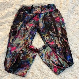 Danskin Multicolor Waistband Pocket  Waistband String Leggings Size M(8-10)